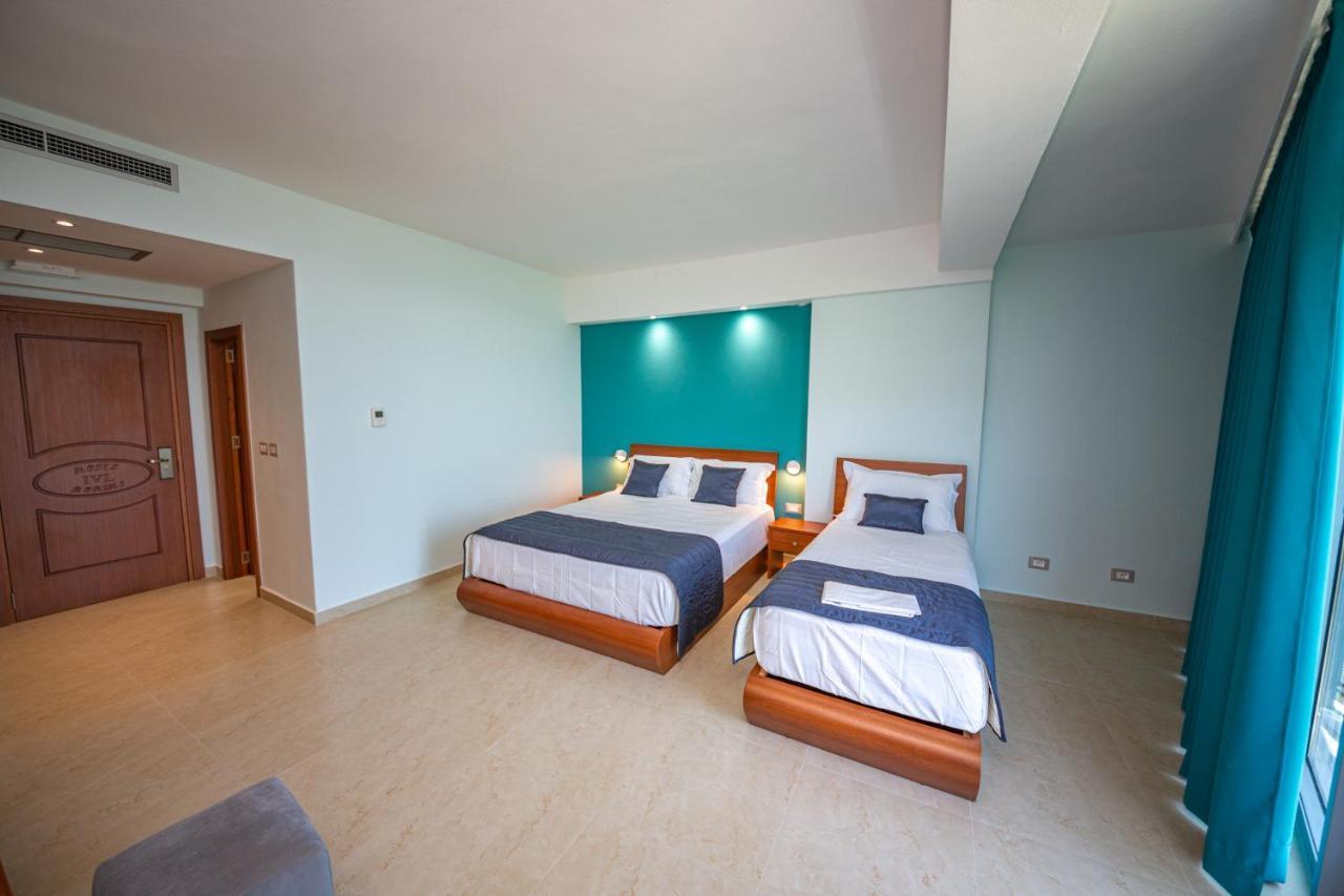 Hotel Borshi Buitenkant foto
