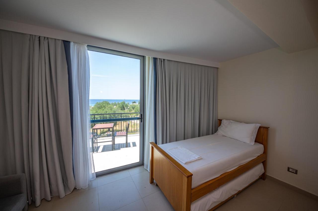 Hotel Borshi Buitenkant foto