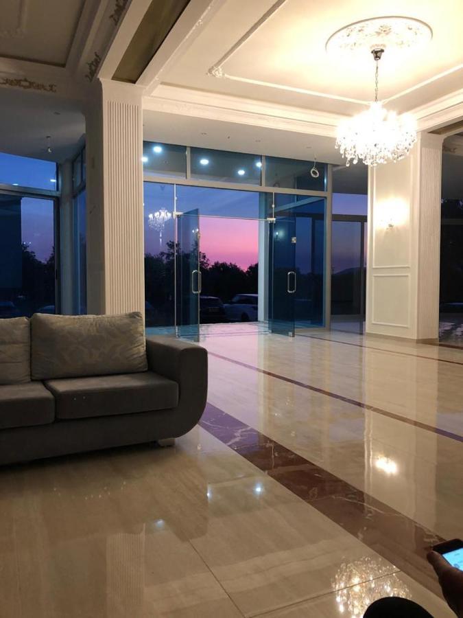 Hotel Borshi Buitenkant foto