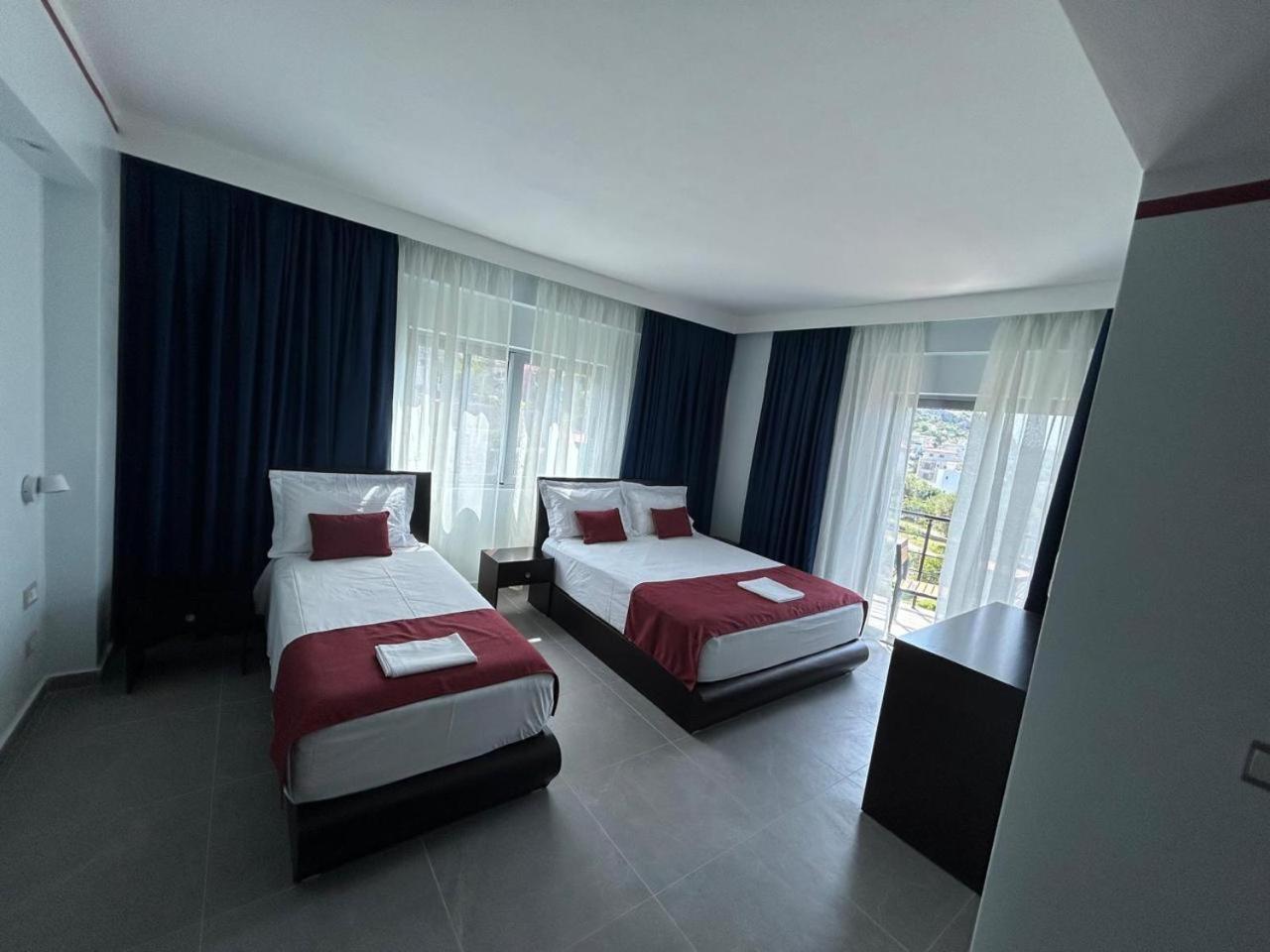 Hotel Borshi Buitenkant foto