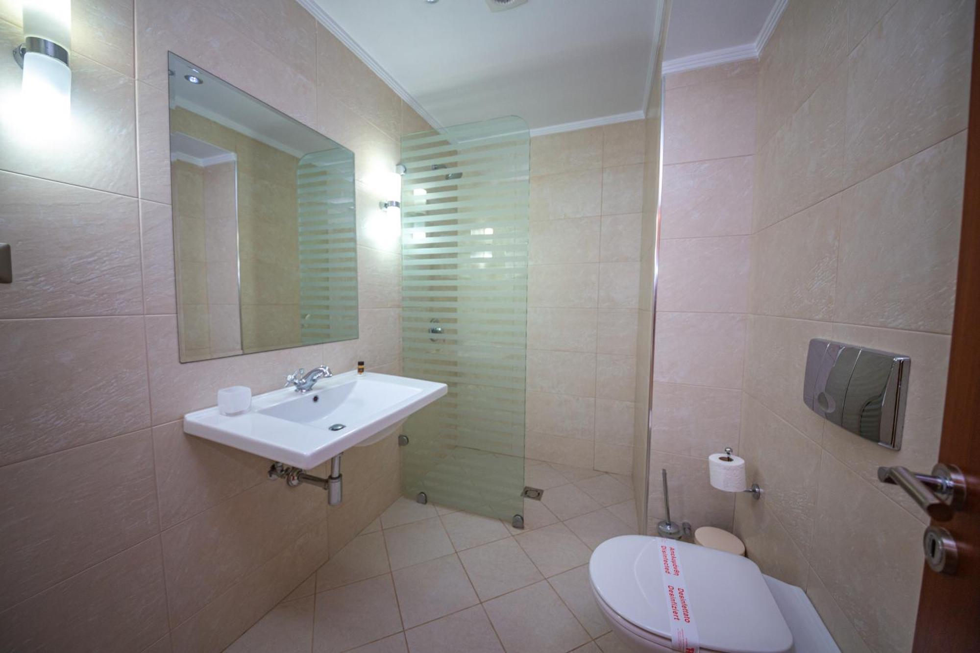 Hotel Borshi Kamer foto
