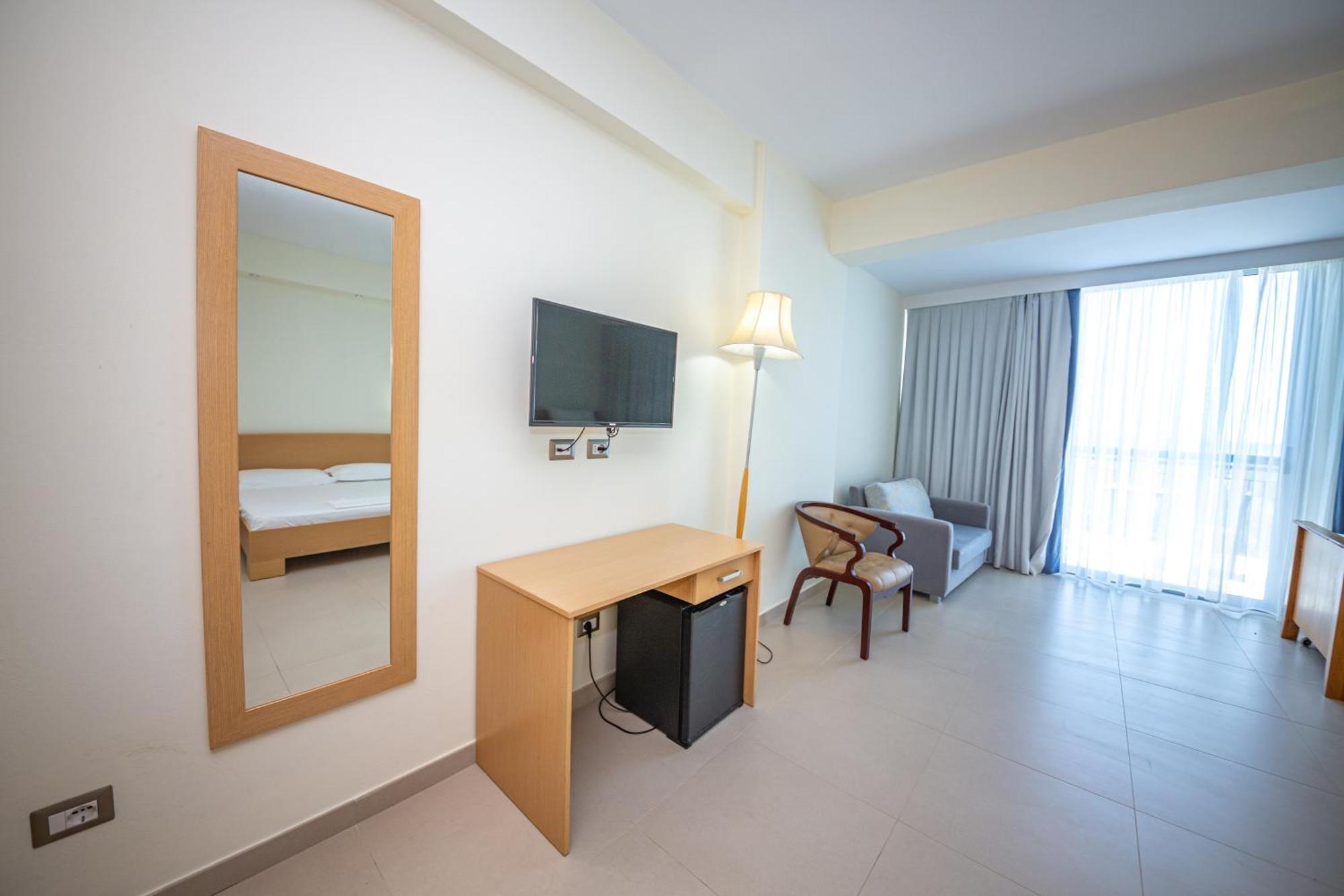 Hotel Borshi Kamer foto